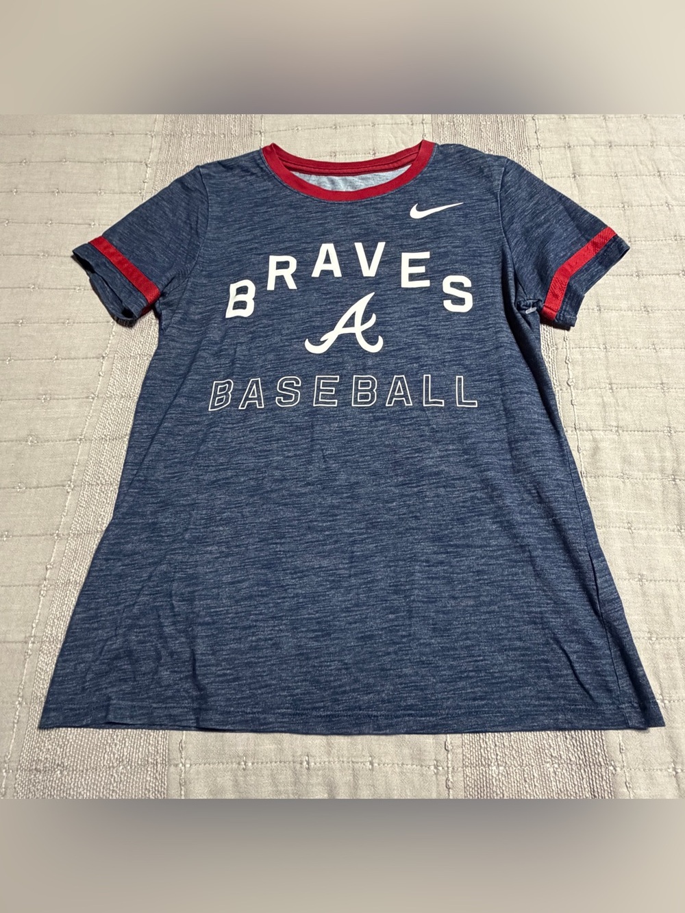 Nike Atlanta Braves MLB Dri-FIT Shirt Women’s Small Blue w/ Red & White Trim